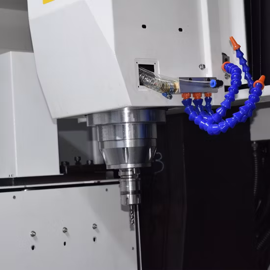 Mini tornio per fresatura CNC Szgh per la lavorazione dei metalli con fresatrice CNC a 4 assi dalla fabbrica